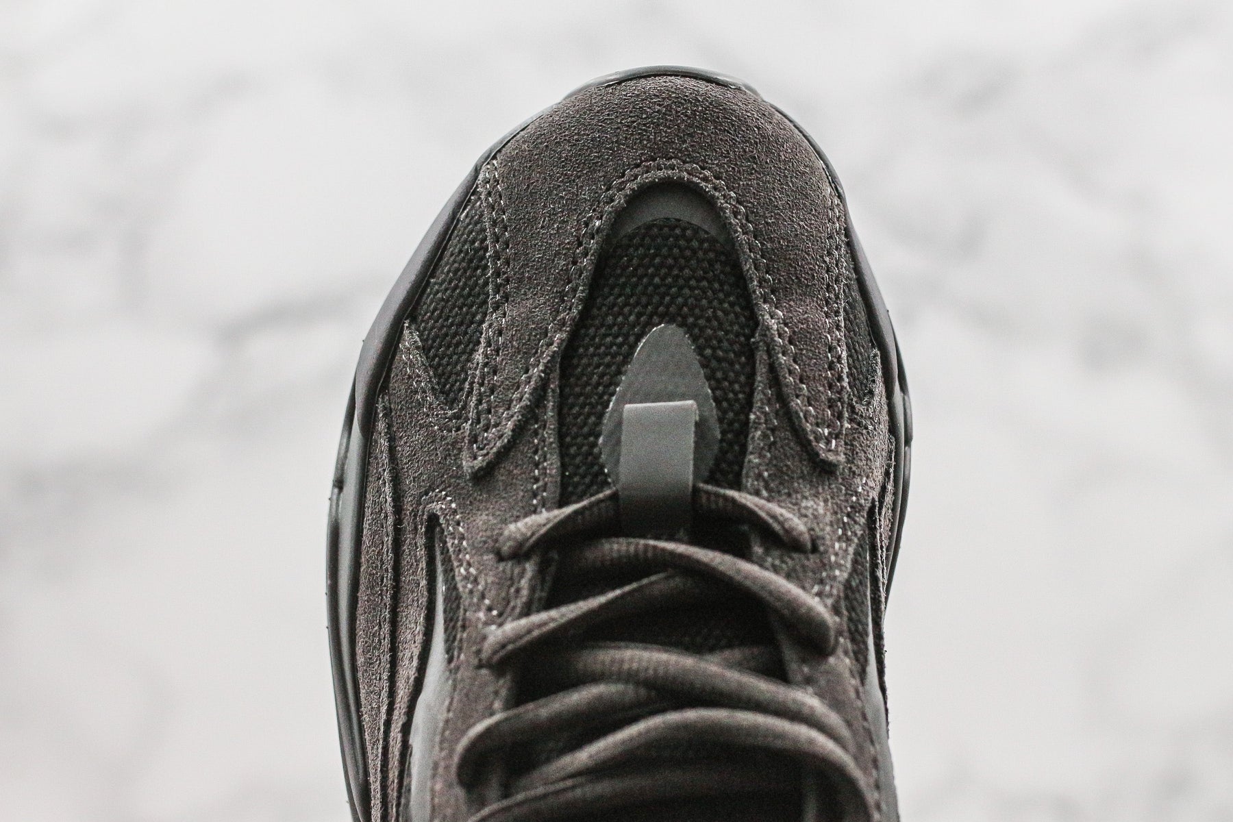 Adidas Yeezy Boost 700 Vanta - Luxe Premium Brazil