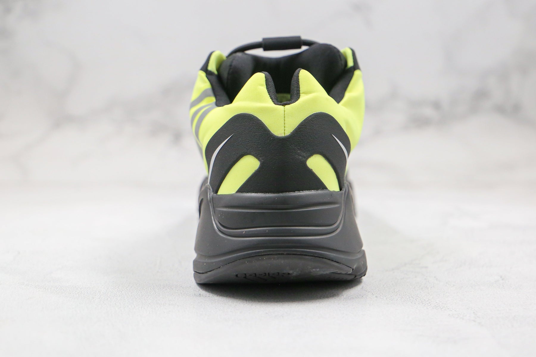 Adidas Yeezy Boost 700 MNVN Phosphor - Luxe Premium Brazil