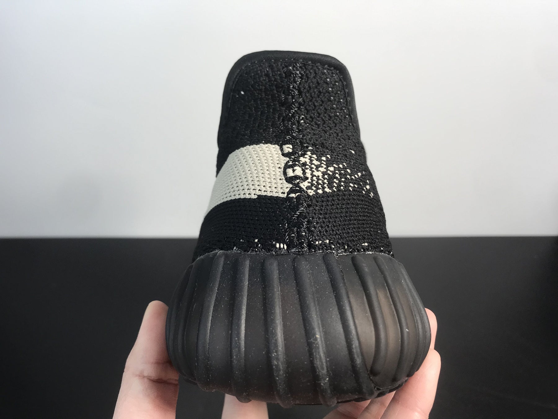 Adidas Yeezy Boost 350 V2 Oreo - Luxe Premium Brazil