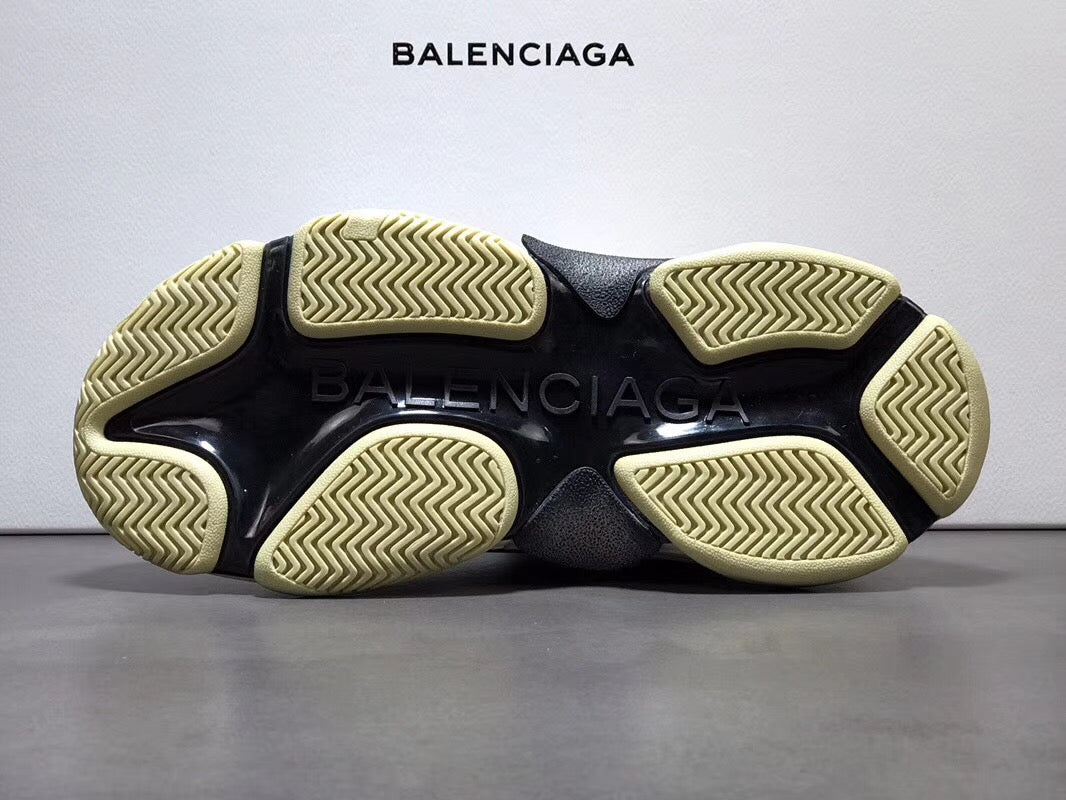Balenciaga Triple S Silver Black 2019 - Luxe Premium Brazil