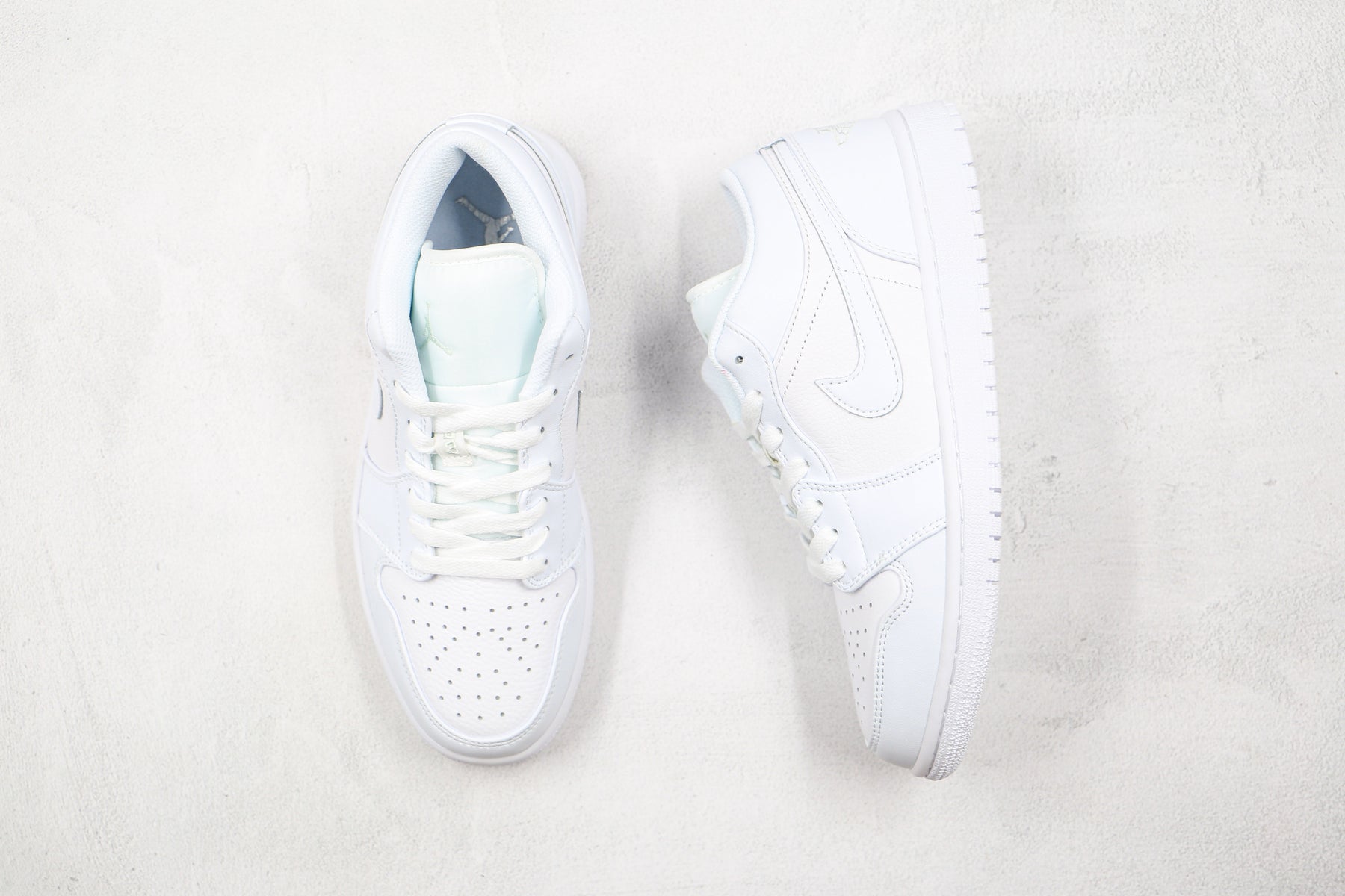 Jordan 1 Low Triple White Luxe Premium Brazil