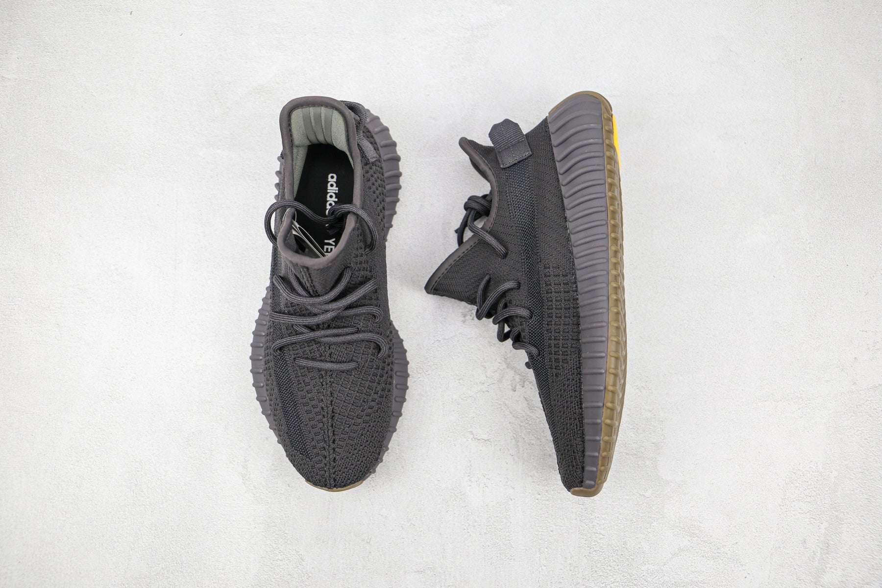 Adidas Yeezy Boost 350 V2 Cinder - Luxe Premium Brazil