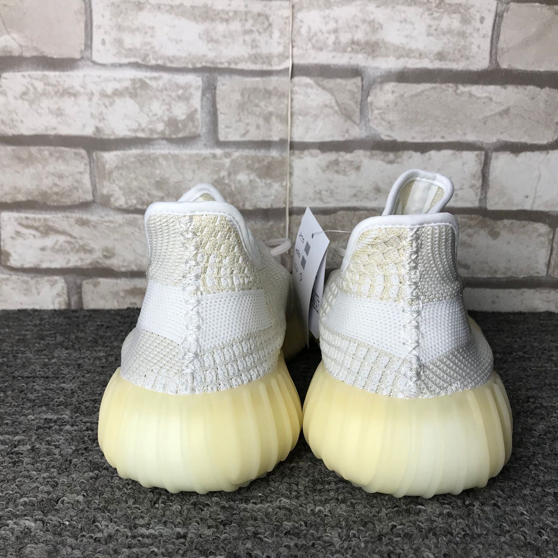 Adidas Yeezy Boost 350 V2 Natural - Luxe Premium Brazil