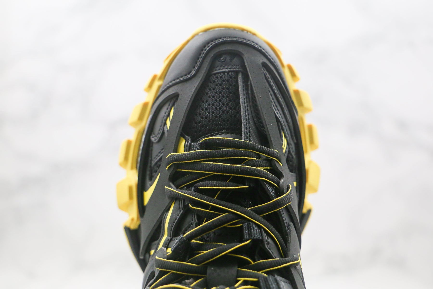 Balenciaga Track Black Yellow - Luxe Premium Brazil