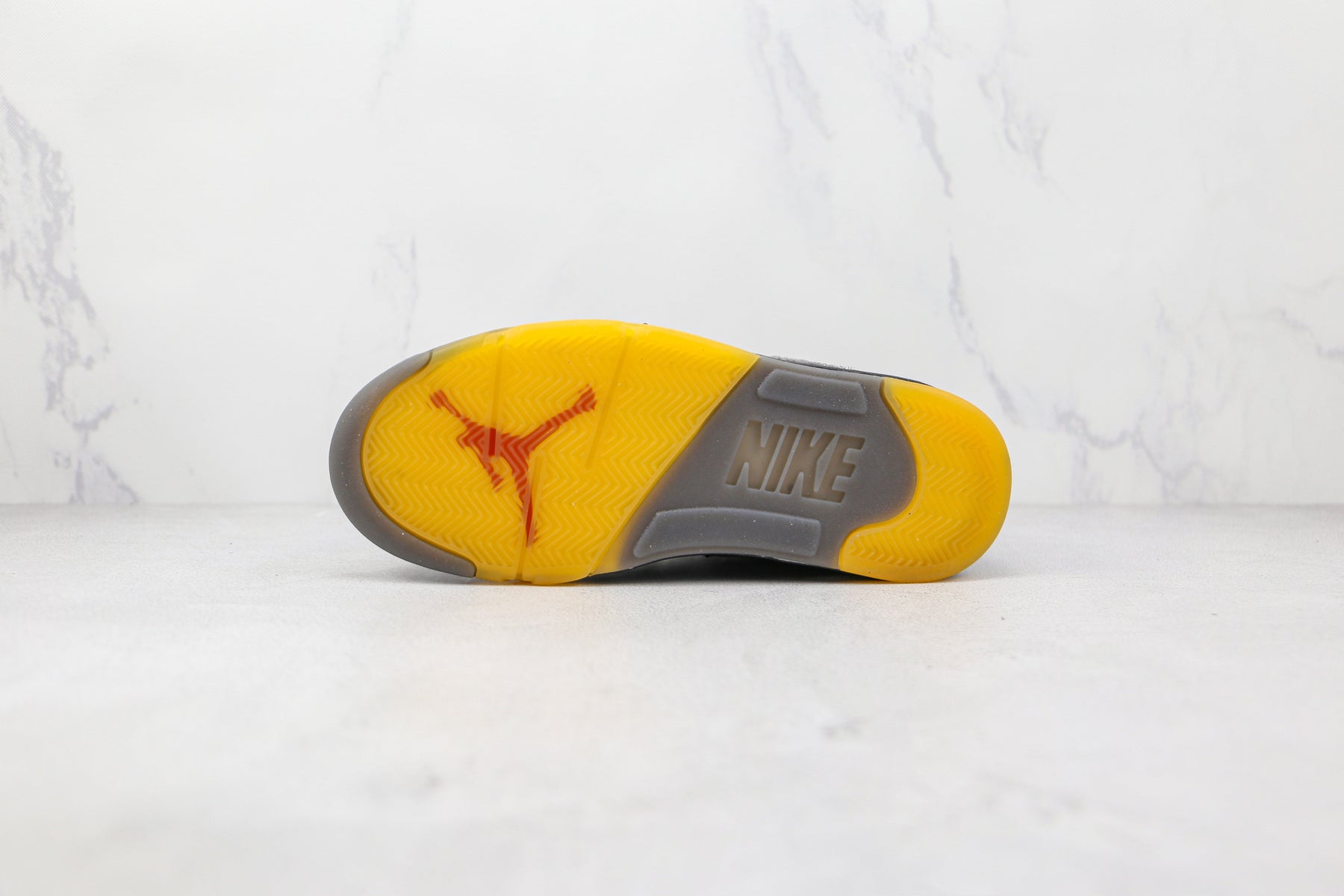 Jordan 5 Retro Off-White Black - Luxe Premium Brazil