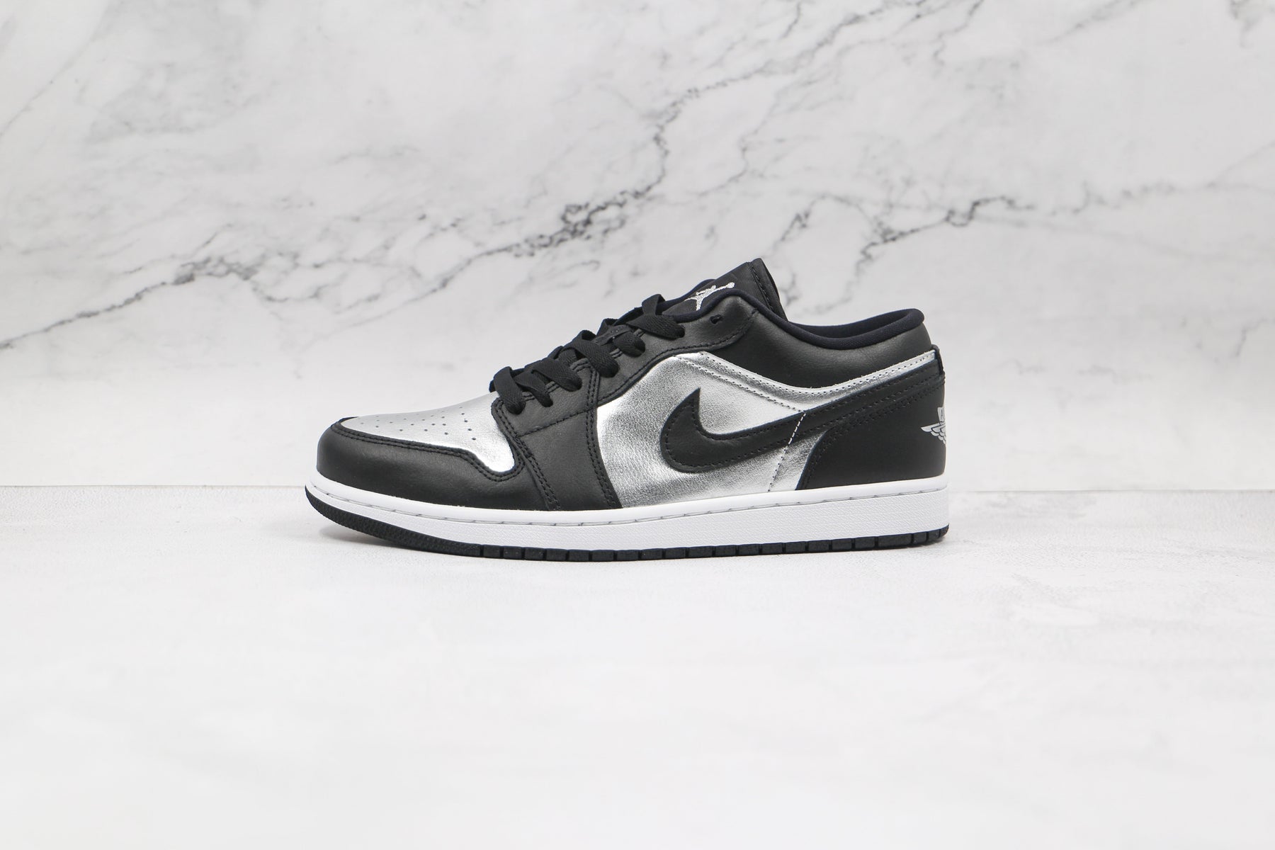 Jordan 1 Low Black Metallic Silver Luxe Premium Brazil
