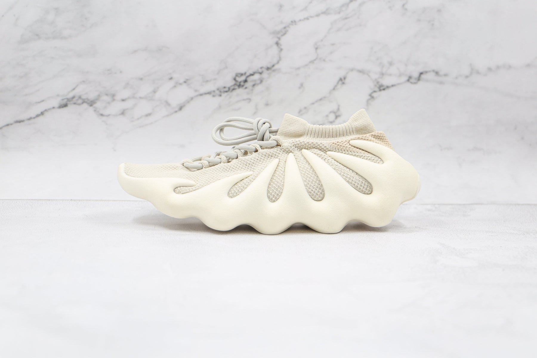 Adidas Yeezy 450 Cream White - Luxe Premium Brazil