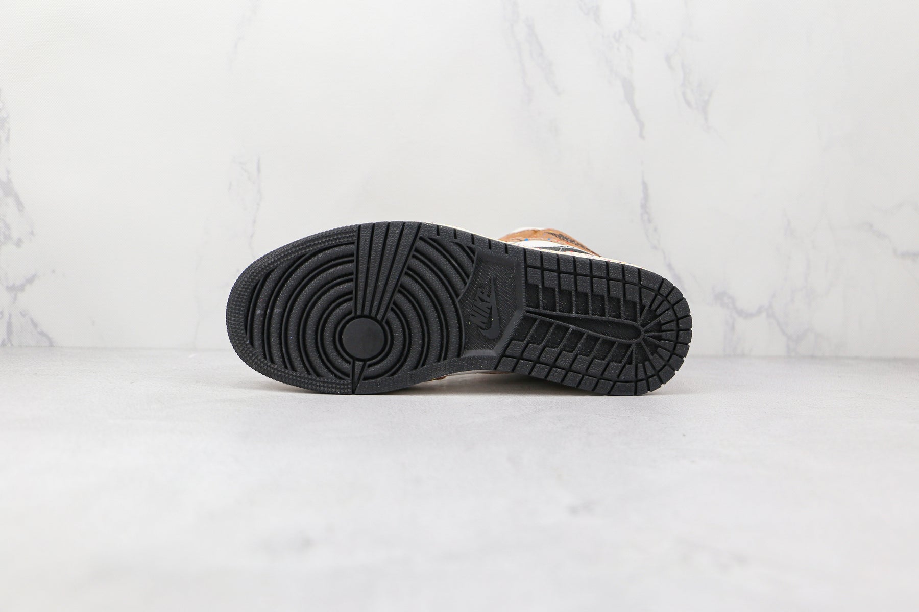 Jordan 1 Mid SE Brushstroke - Luxe Premium Brazil