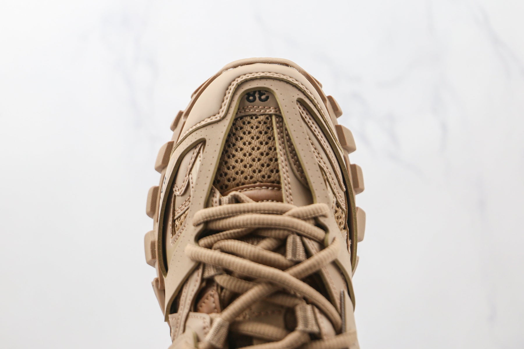 Balenciaga Track Beige - Luxe Premium Brazil