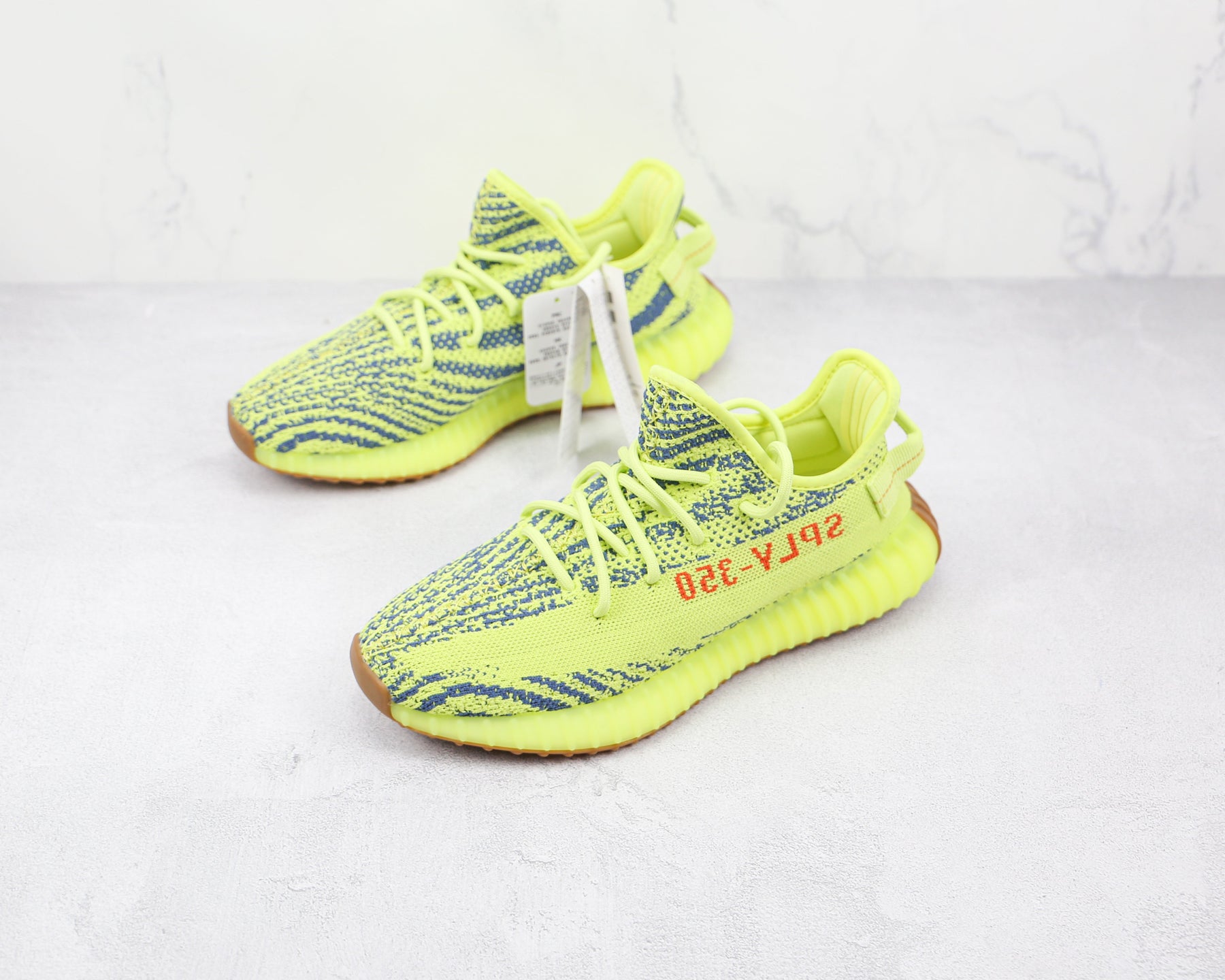 Adidas Yeezy Boost 350 V2 Semi Frozen Yellow - Luxe Premium Brazil