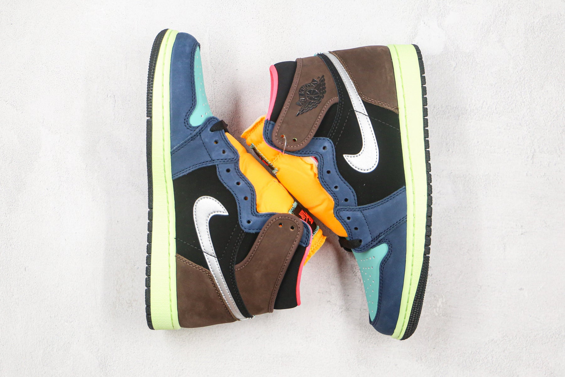 Jordan 1 Retro High Tokyo Bio Hack Luxe Premium Brazil