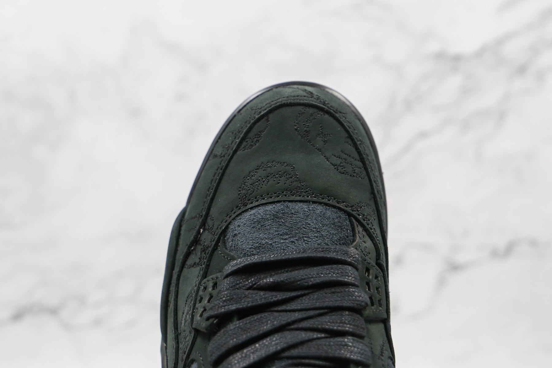 Jordan 4 Retro Kaws Black - Luxe Premium Brazil