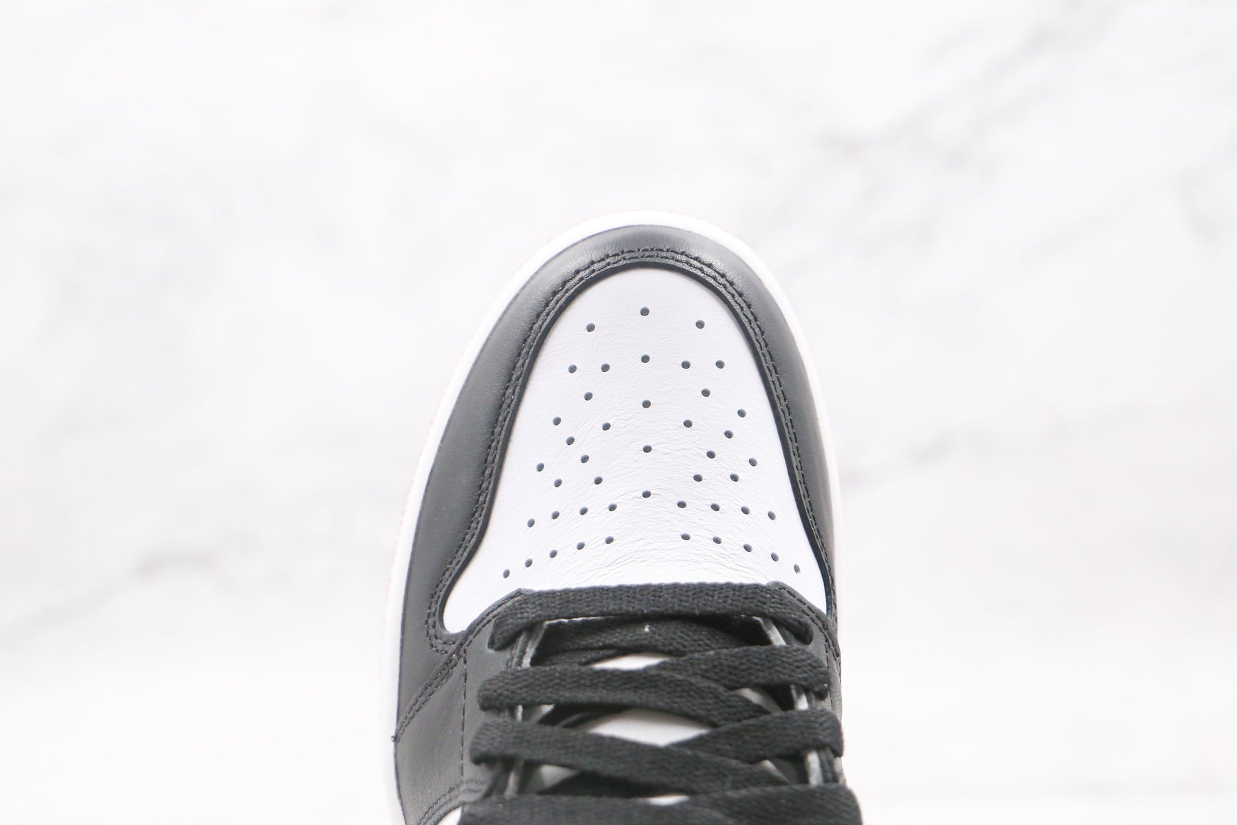 Jordan 1 Retro High Black Toe Luxe Premium Brazil