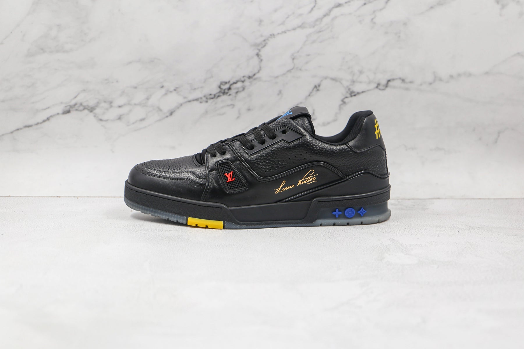 Louis Vuitton Trainer Black Signature - Luxe Premium Brazil