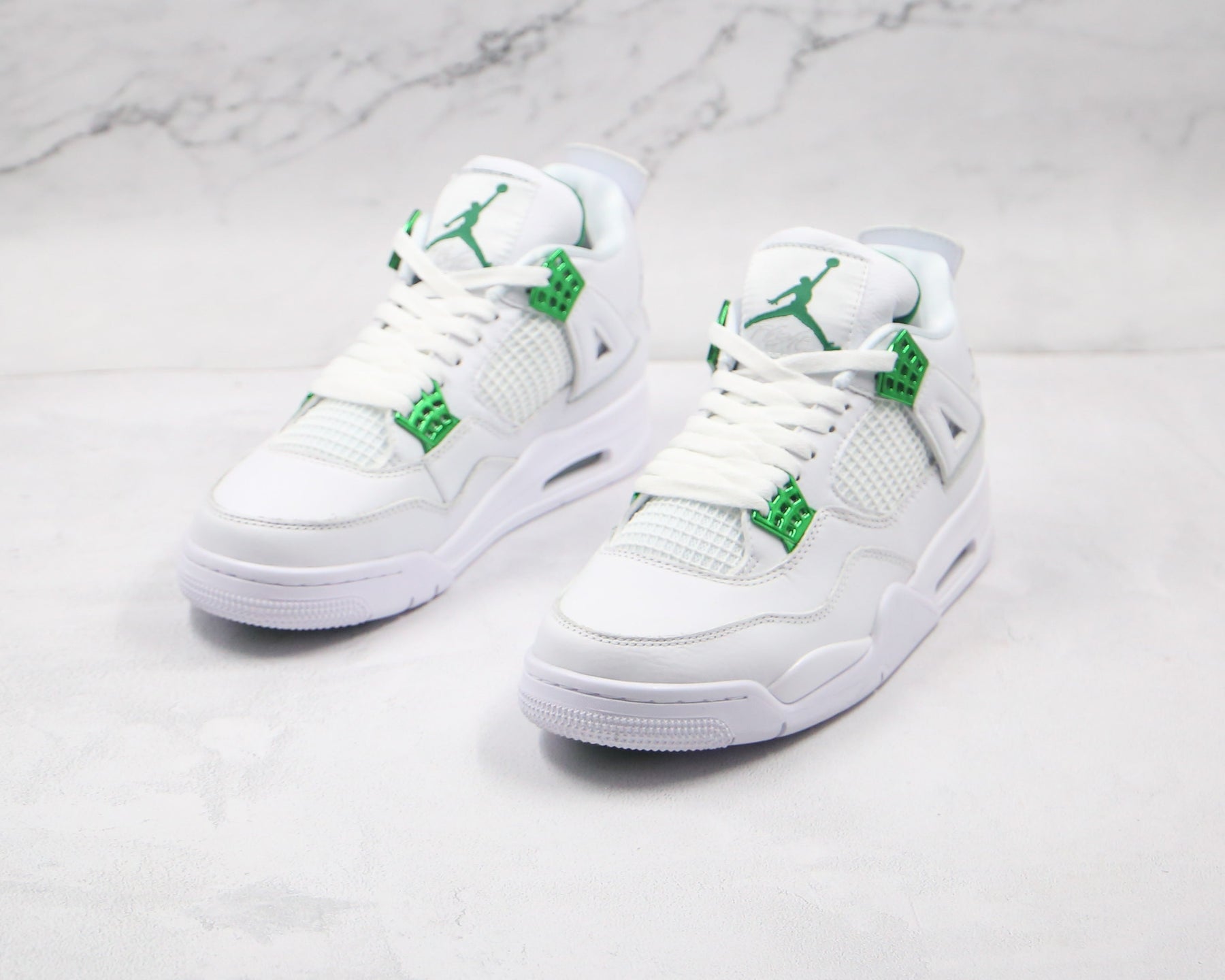 Jordan 4 Retro Metallic Green - Luxe Premium Brazil