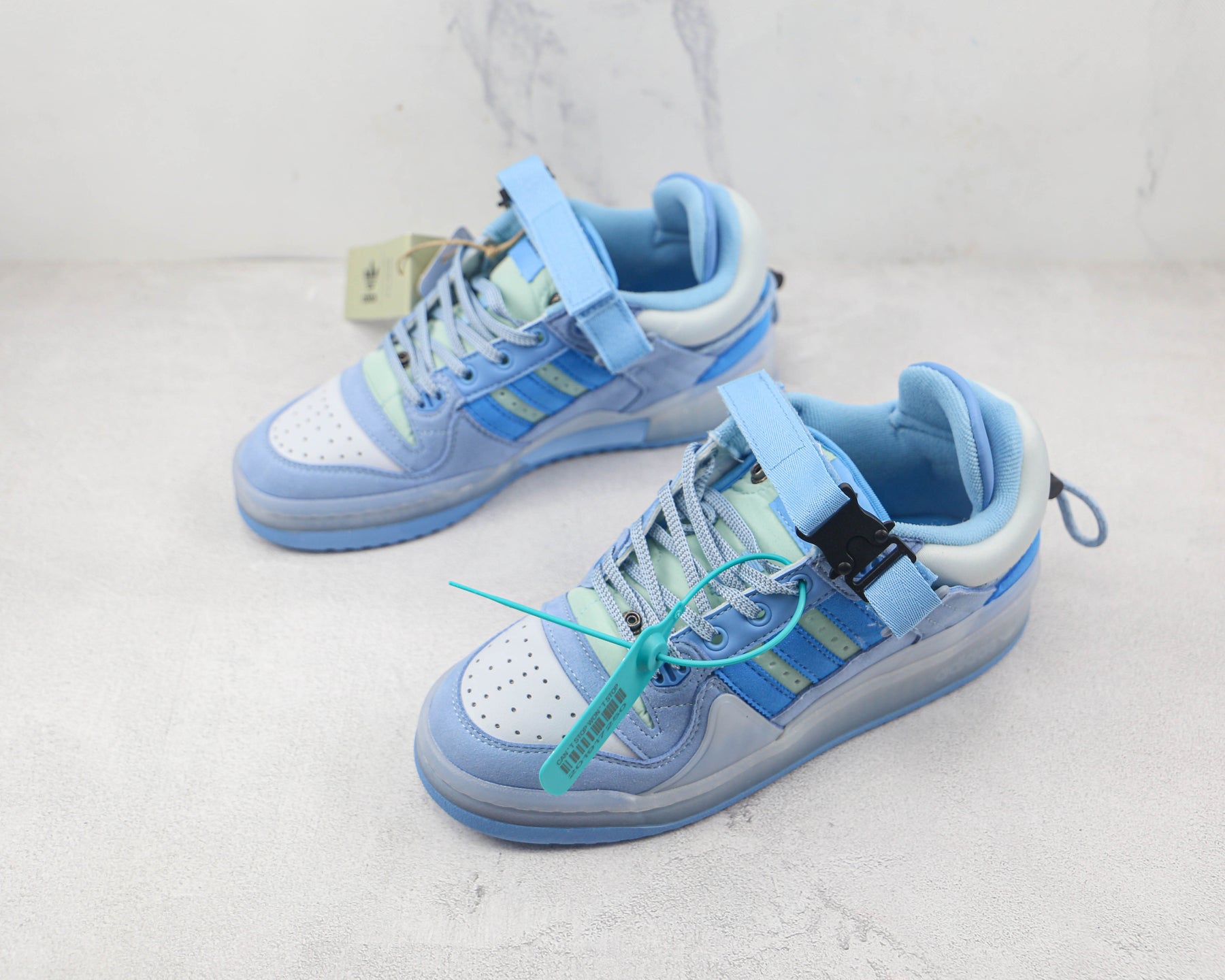 Adidas Bad Bunny Blue Tint - Luxe Premium Brazil