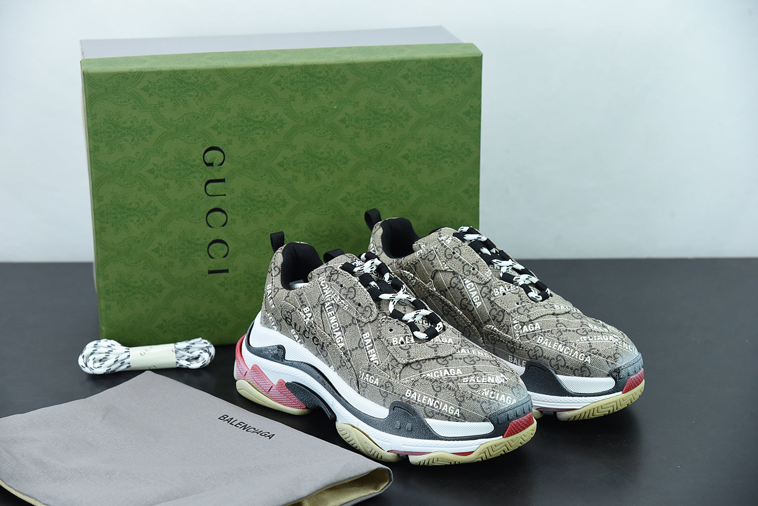 Gucci X Balenciaga The Hacker Project Triple S Beige - Luxe Premium Brazil