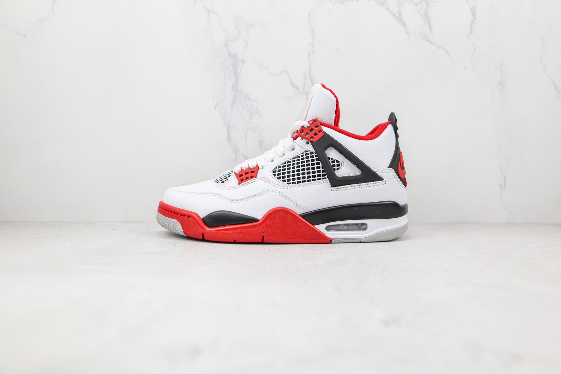 Jordan 4 Retro Fire Red - Luxe Premium Brazil