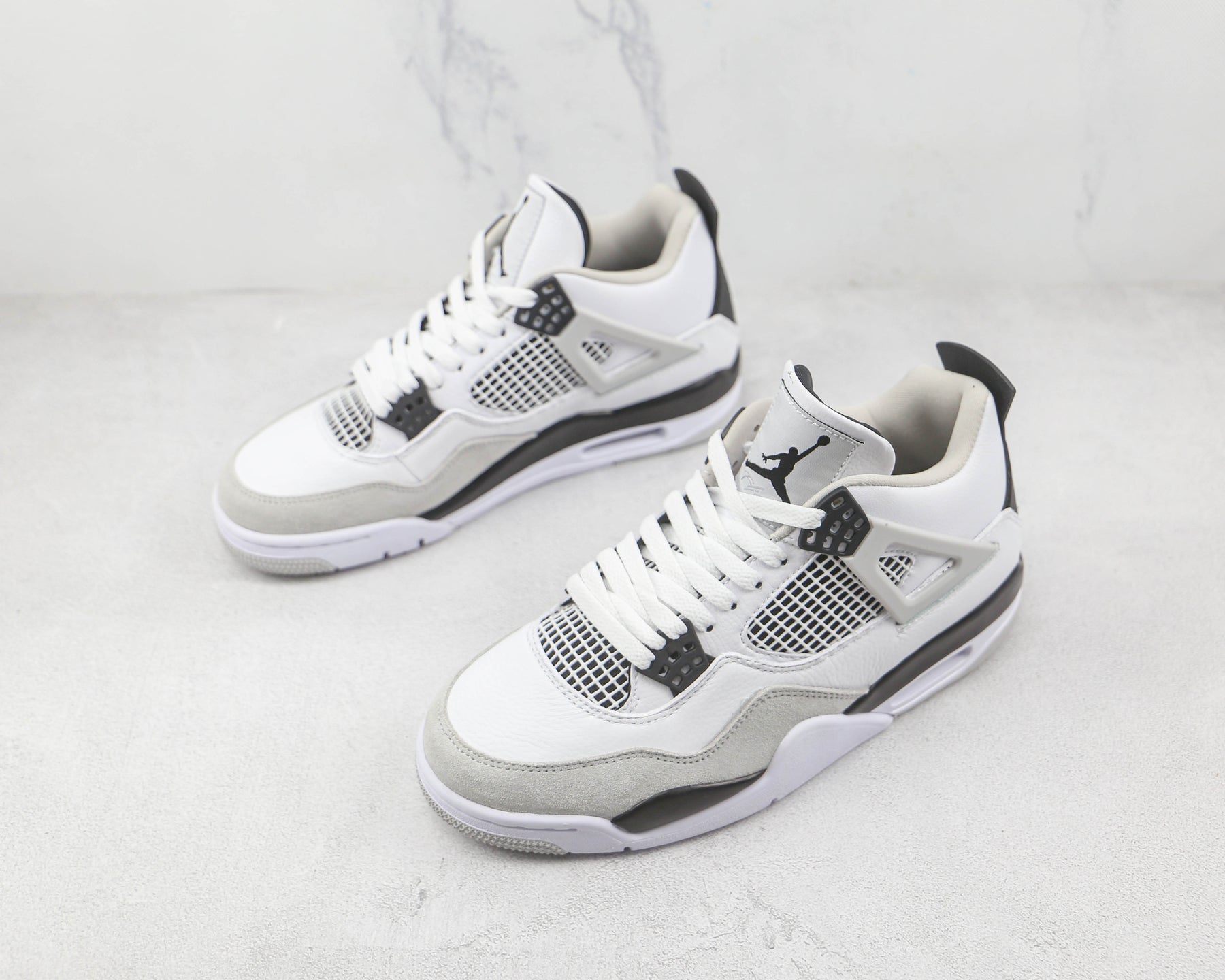 Jordan 4 Retro Military Black - Luxe Premium Brazil