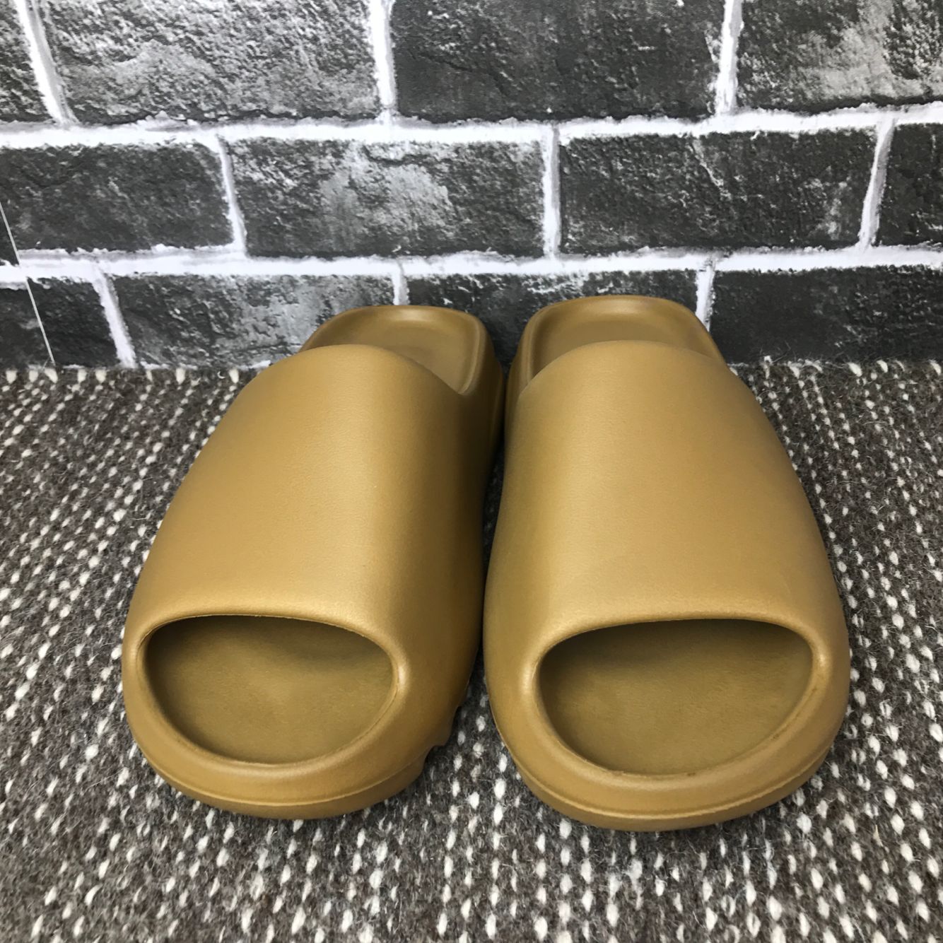 Adidas Yeezy Slide Ochre - Luxe Premium Brazil