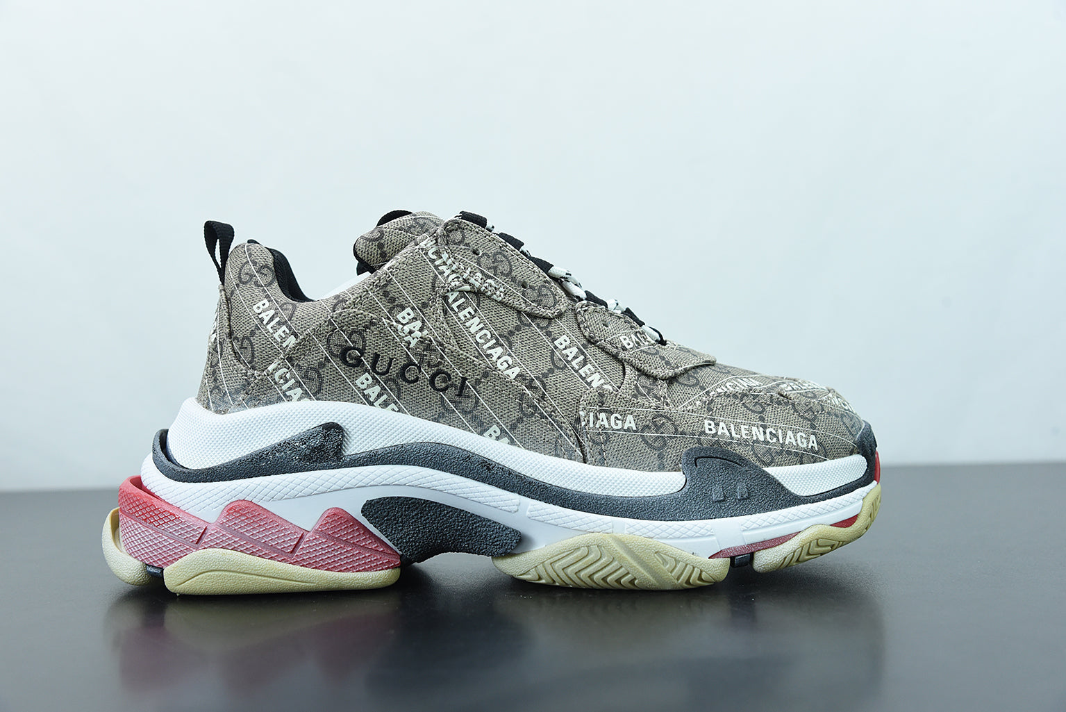 Gucci X Balenciaga The Hacker Project Triple S Beige - Luxe Premium Brazil