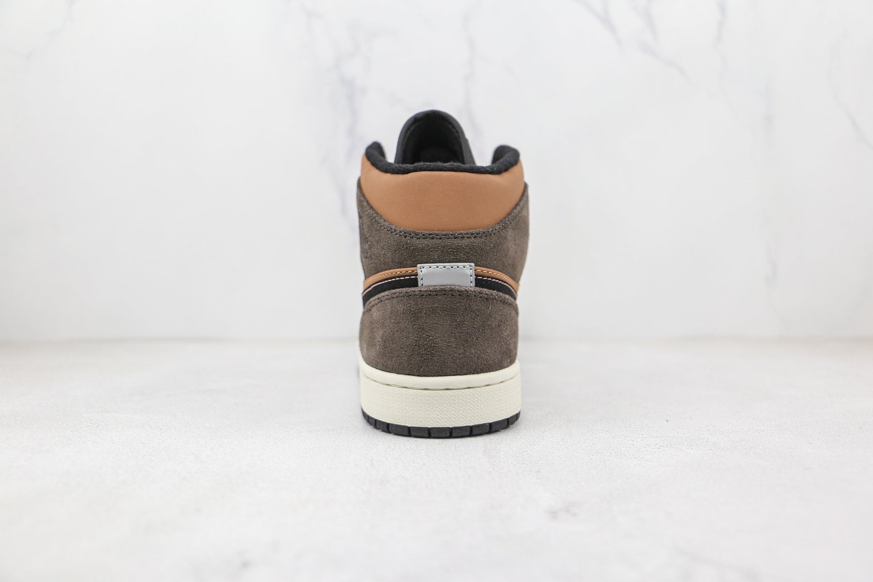 Jordan 1 Mid SE Dark Chocolate - Luxe Premium Brazil