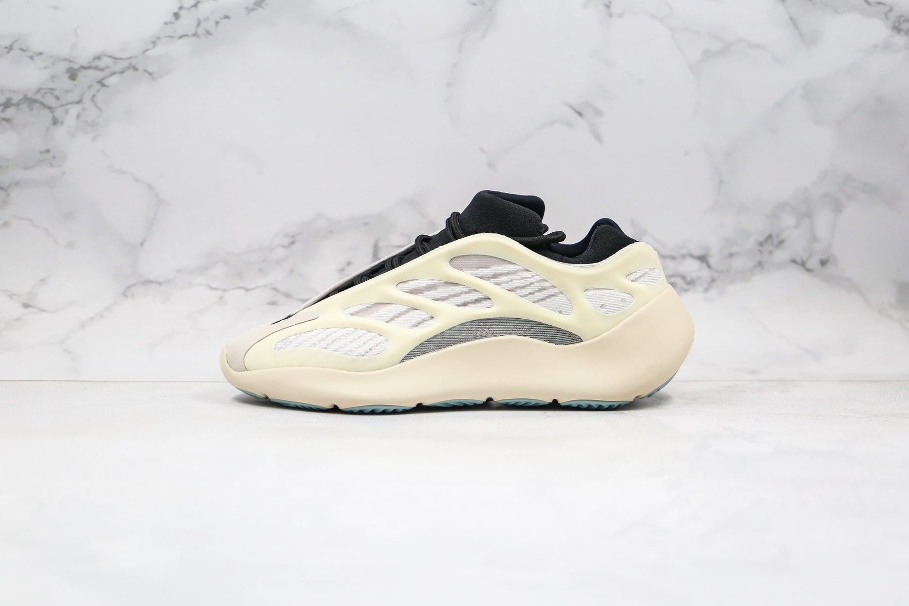 Adidas Yeezy Boost 700 V3 Azael - Luxe Premium Brazil