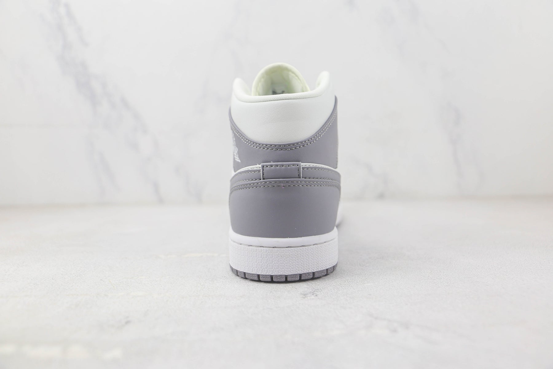 Jordan 1 Mid Stealth - Luxe Premium Brazil