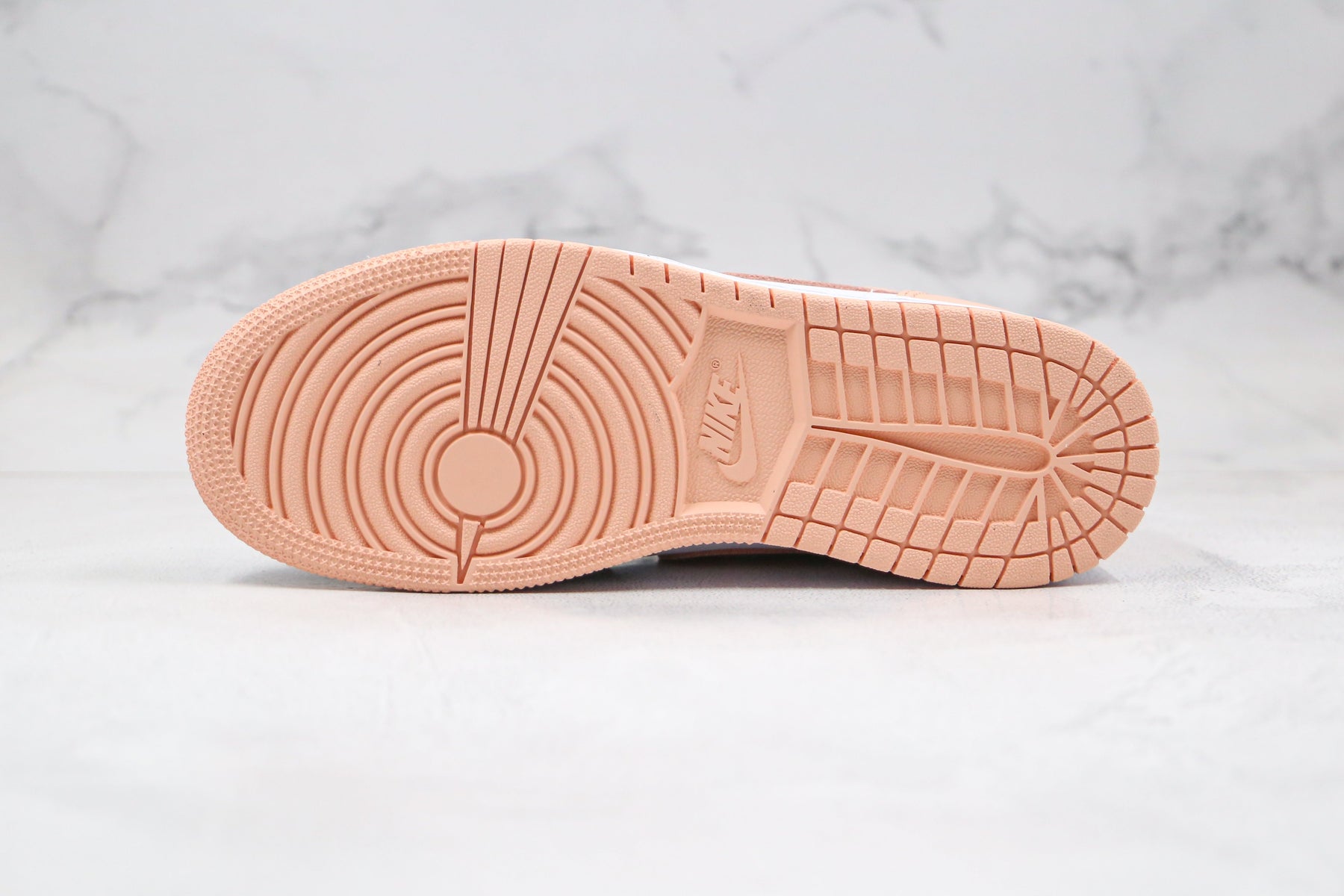 Jordan 1 Mid Arctic Orange Black Toe (GS) - Luxe Premium Brazil
