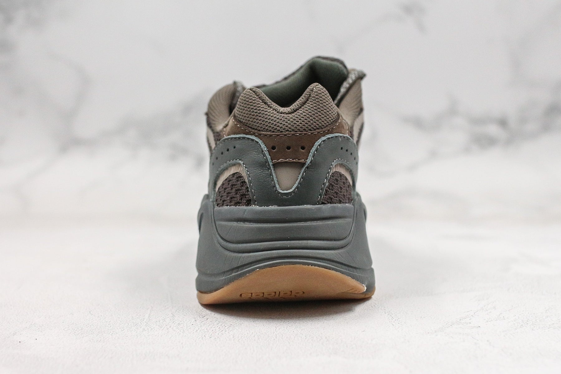 Adidas Yeezy Boost 700 V2 Geode - Luxe Premium Brazil