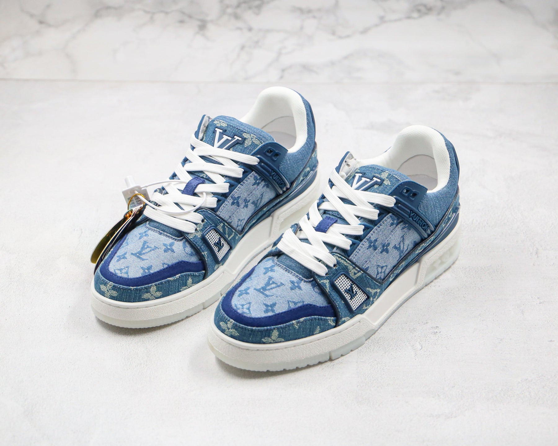 Louis Vuitton Trainer Sneaker Denim Monogram - Luxe Premium Brazil