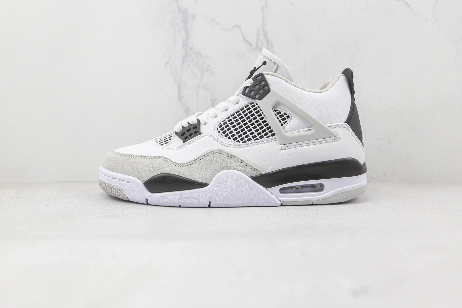 Jordan 4 Retro Military Black - Luxe Premium Brazil