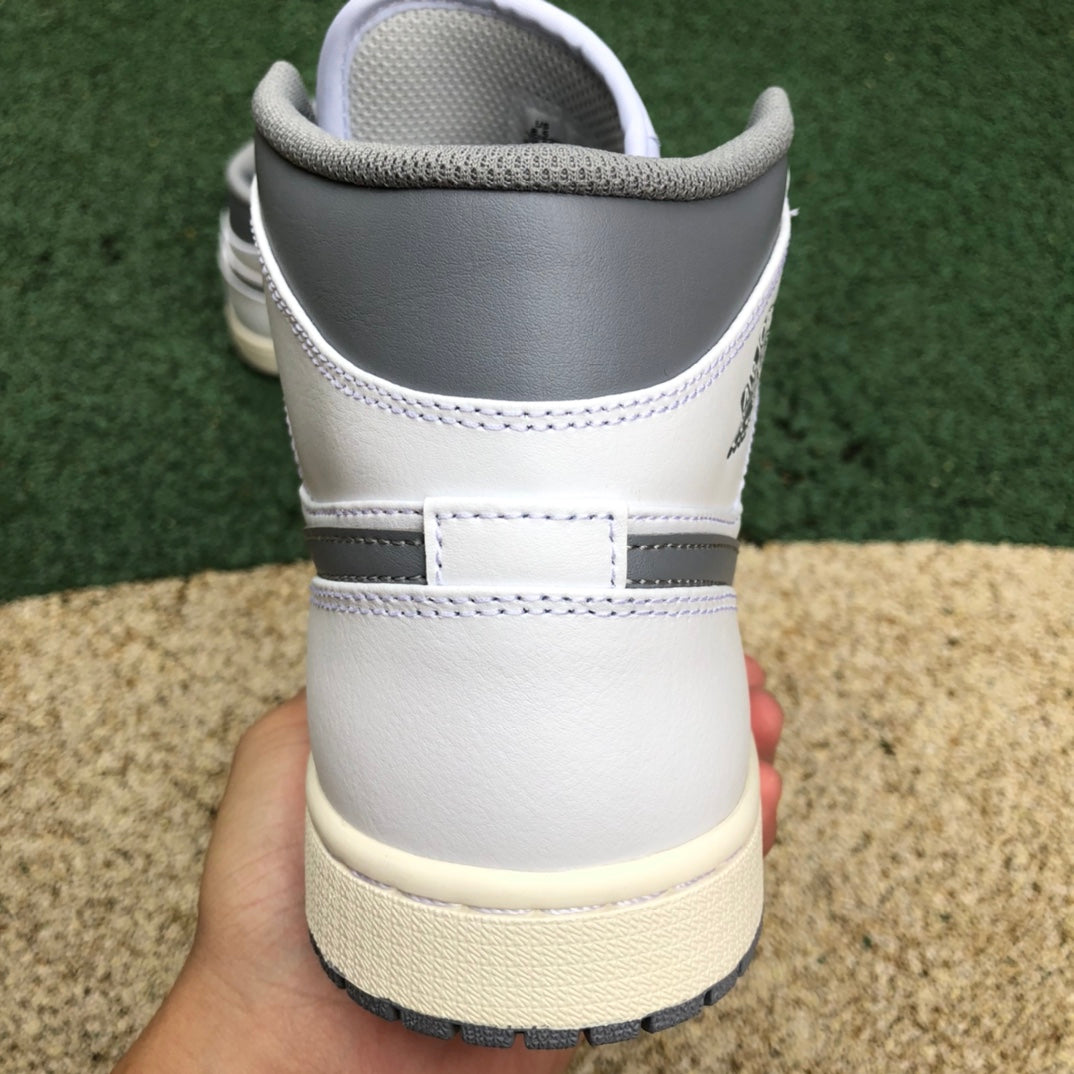 Jordan 1 Mid Neutral Grey - Luxe Premium Brazil