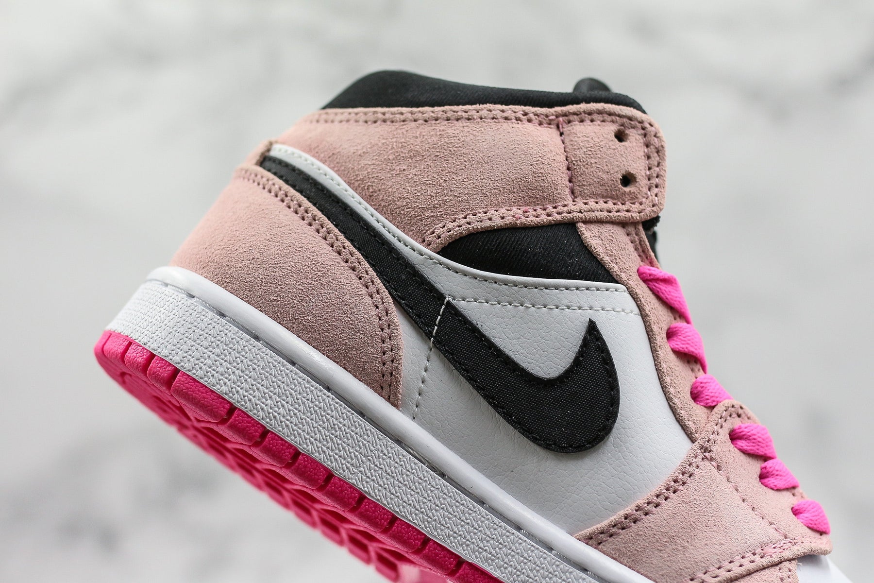 Jordan 1 Mid Crimson Tint Luxe Premium Brazil
