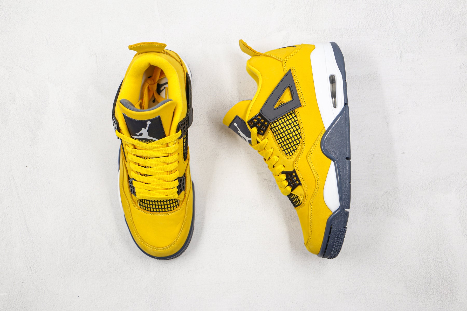 Jordan 4 Retro Lightning - Luxe Premium Brazil