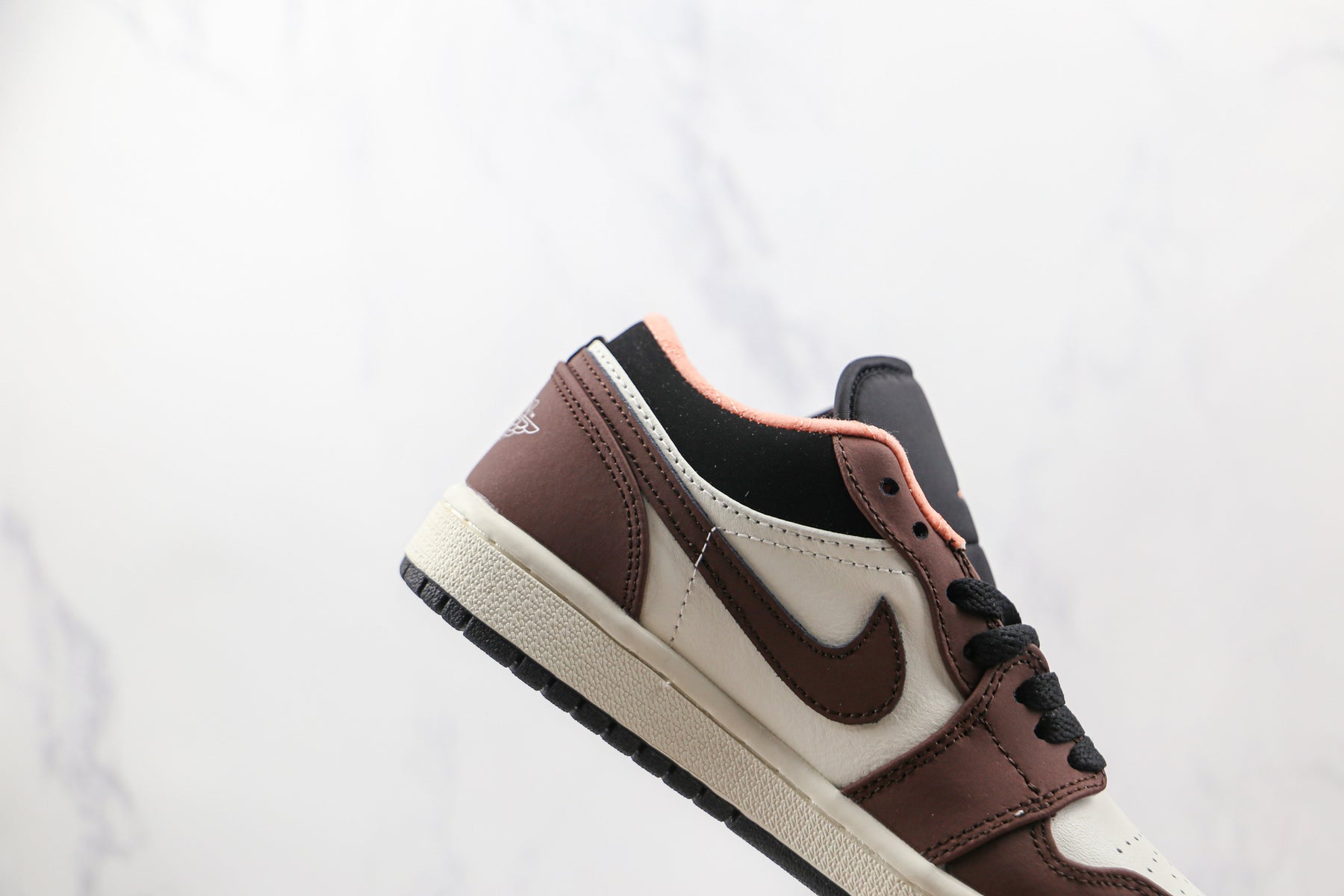 Jordan 1 Low Mocha Luxe Premium Brazil