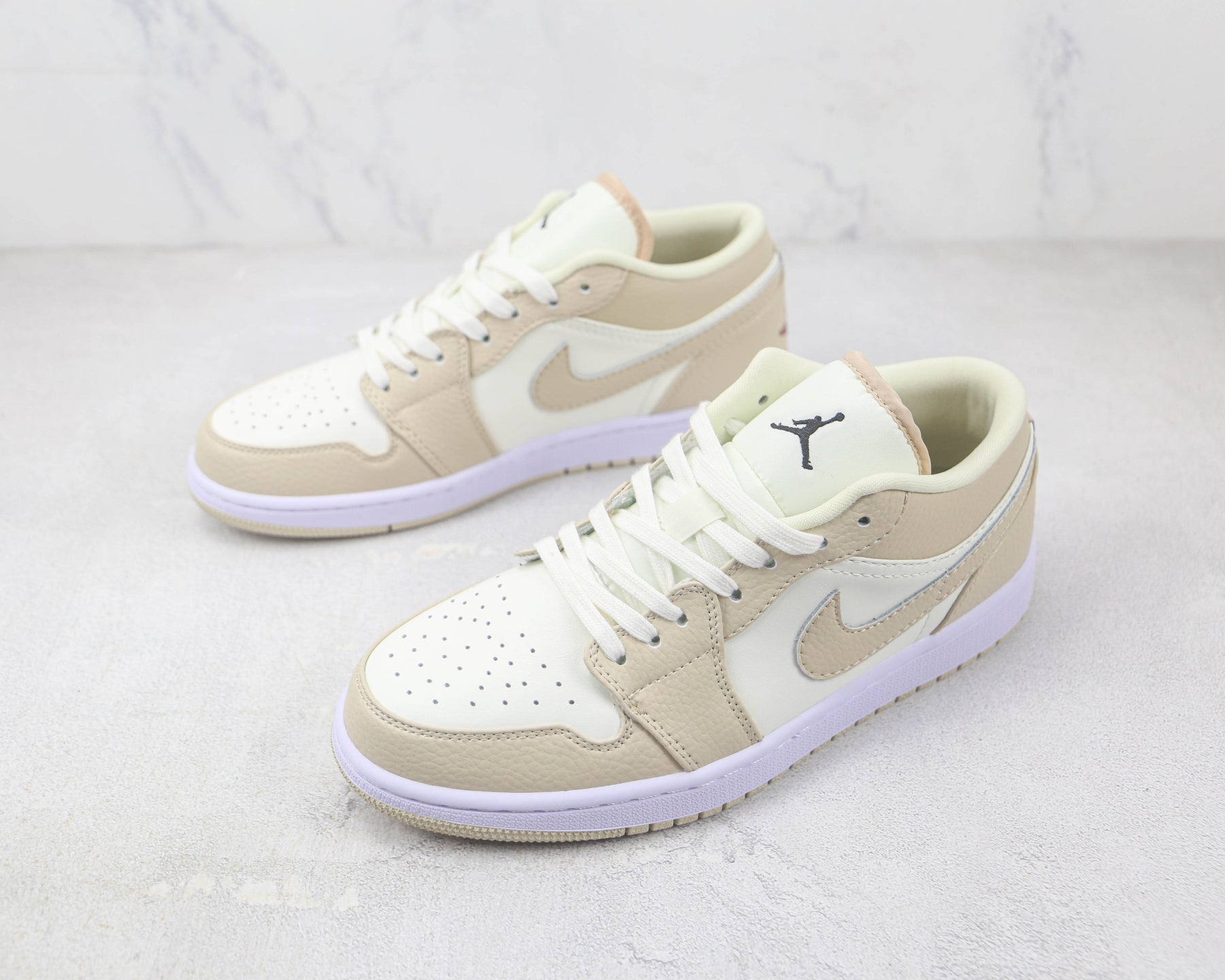Jordan 1 Low SE Sail Rattan University Red Luxe Premium Brazil