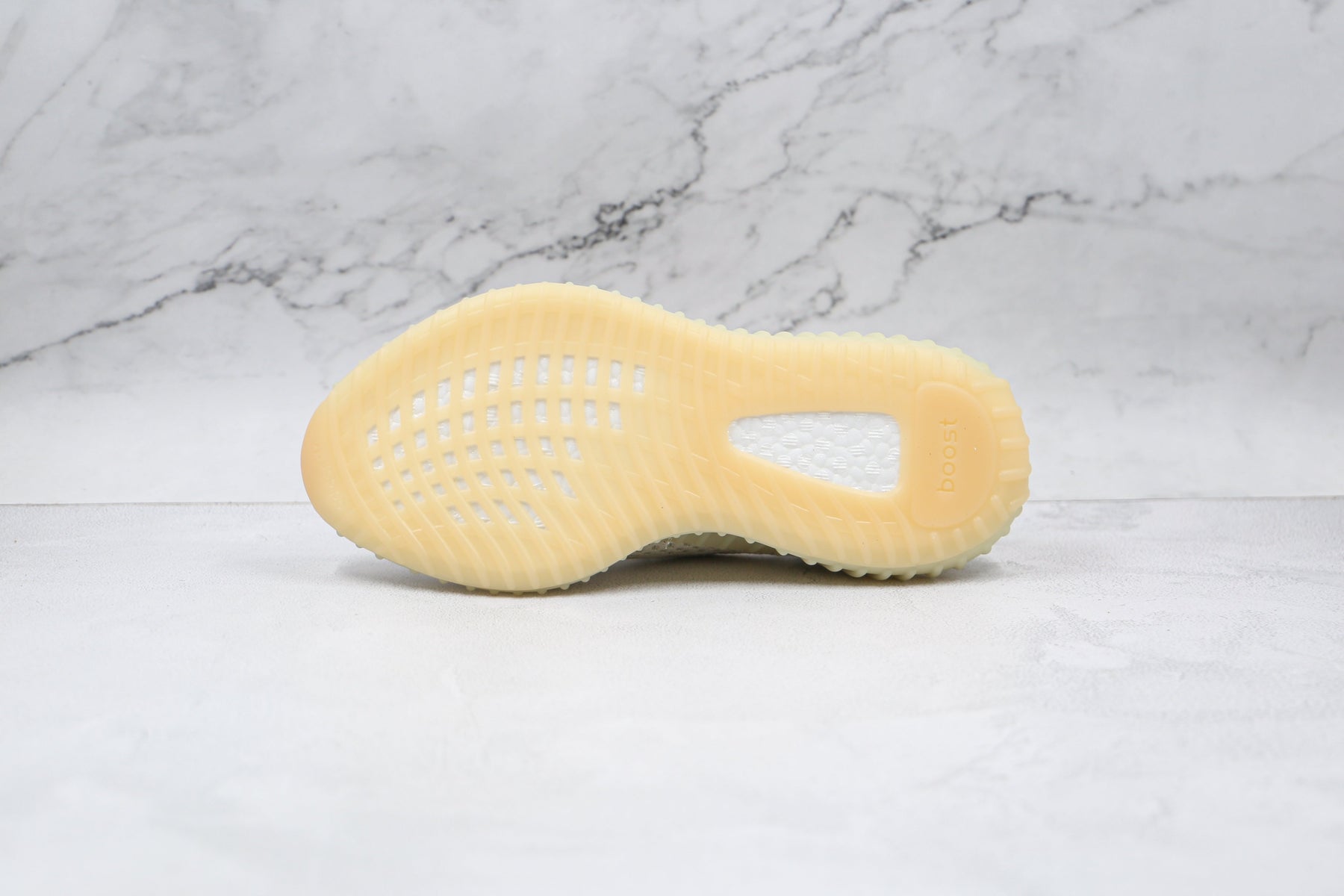 Adidas Yeezy Boost 350 V2 Light - Luxe Premium Brazil