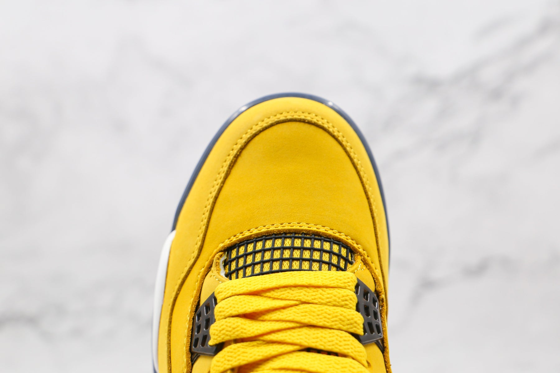 Jordan 4 Retro Lightning - Luxe Premium Brazil