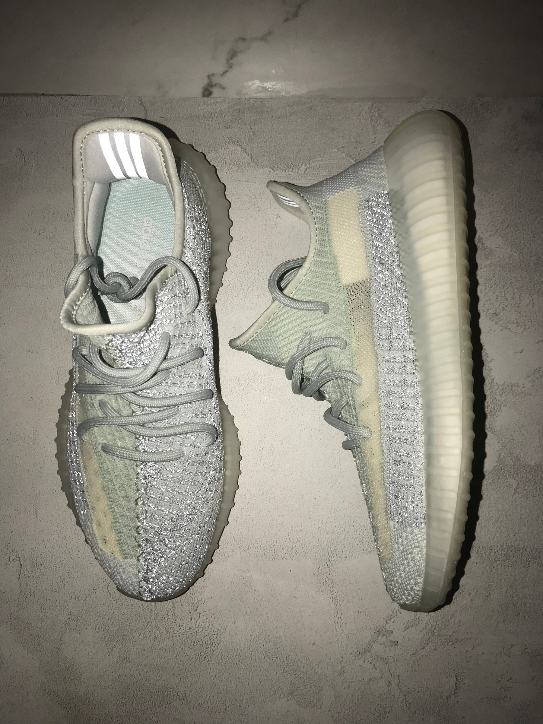 Adidas Yeezy Boost 350 V2 Cloud White (Reflective) - Luxe Premium Brazil