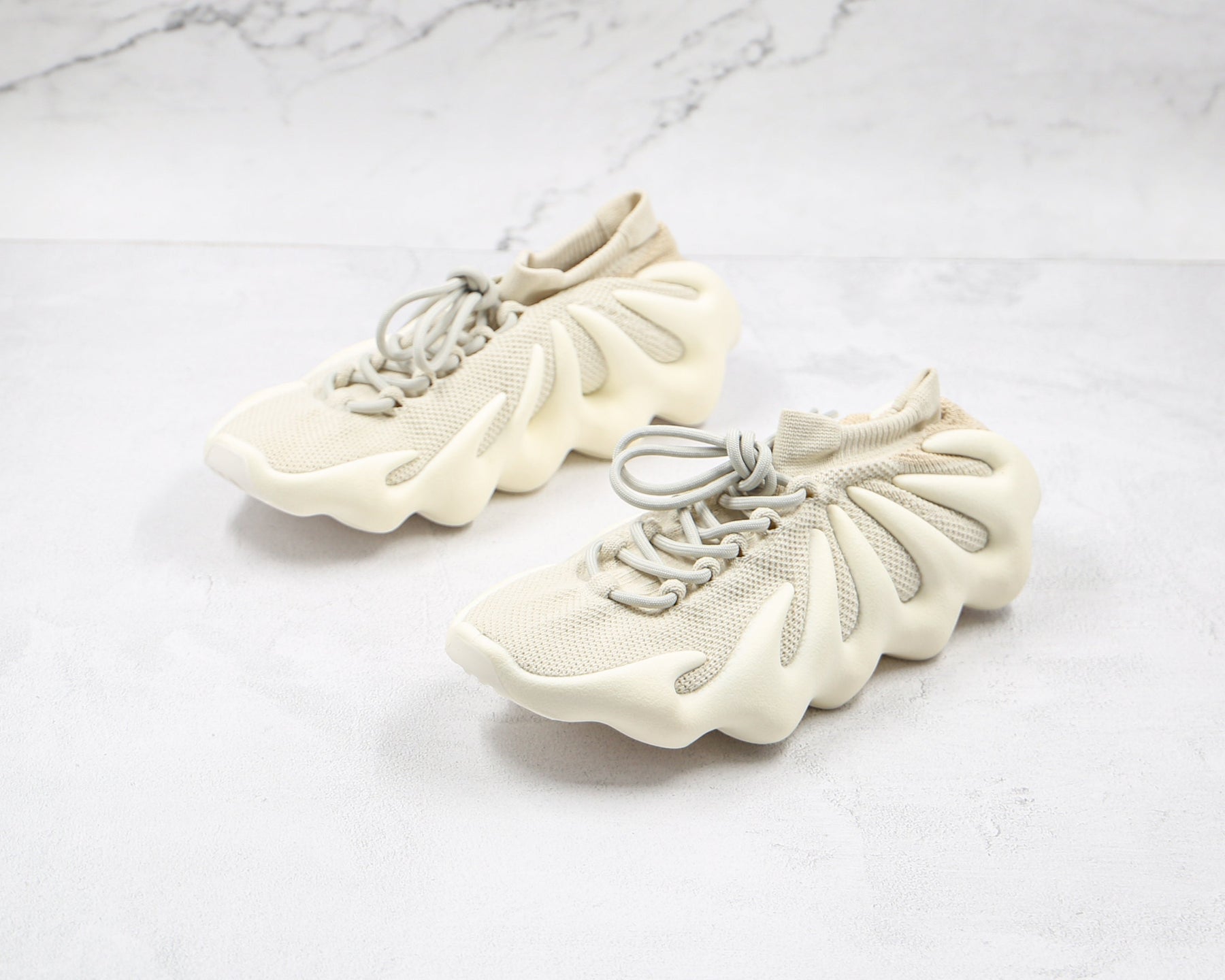 Adidas Yeezy 450 Cream White - Luxe Premium Brazil