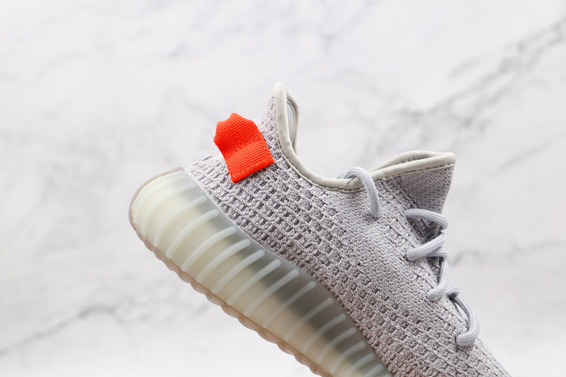 Adidas Yeezy Boost 350 V2 Tail Light - Luxe Premium Brazil