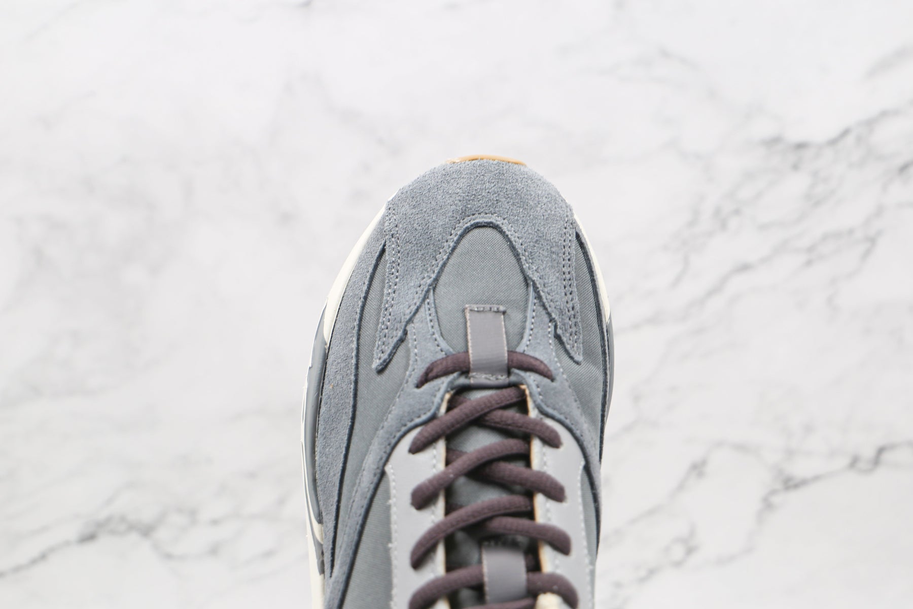 Adidas Yeezy Boost 700 Magnet - Luxe Premium Brazil