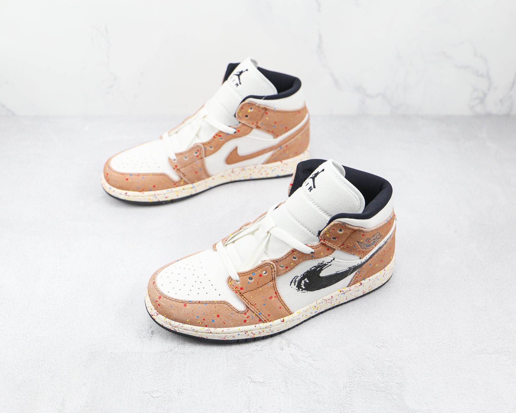 Jordan 1 Mid SE Brushstroke - Luxe Premium Brazil