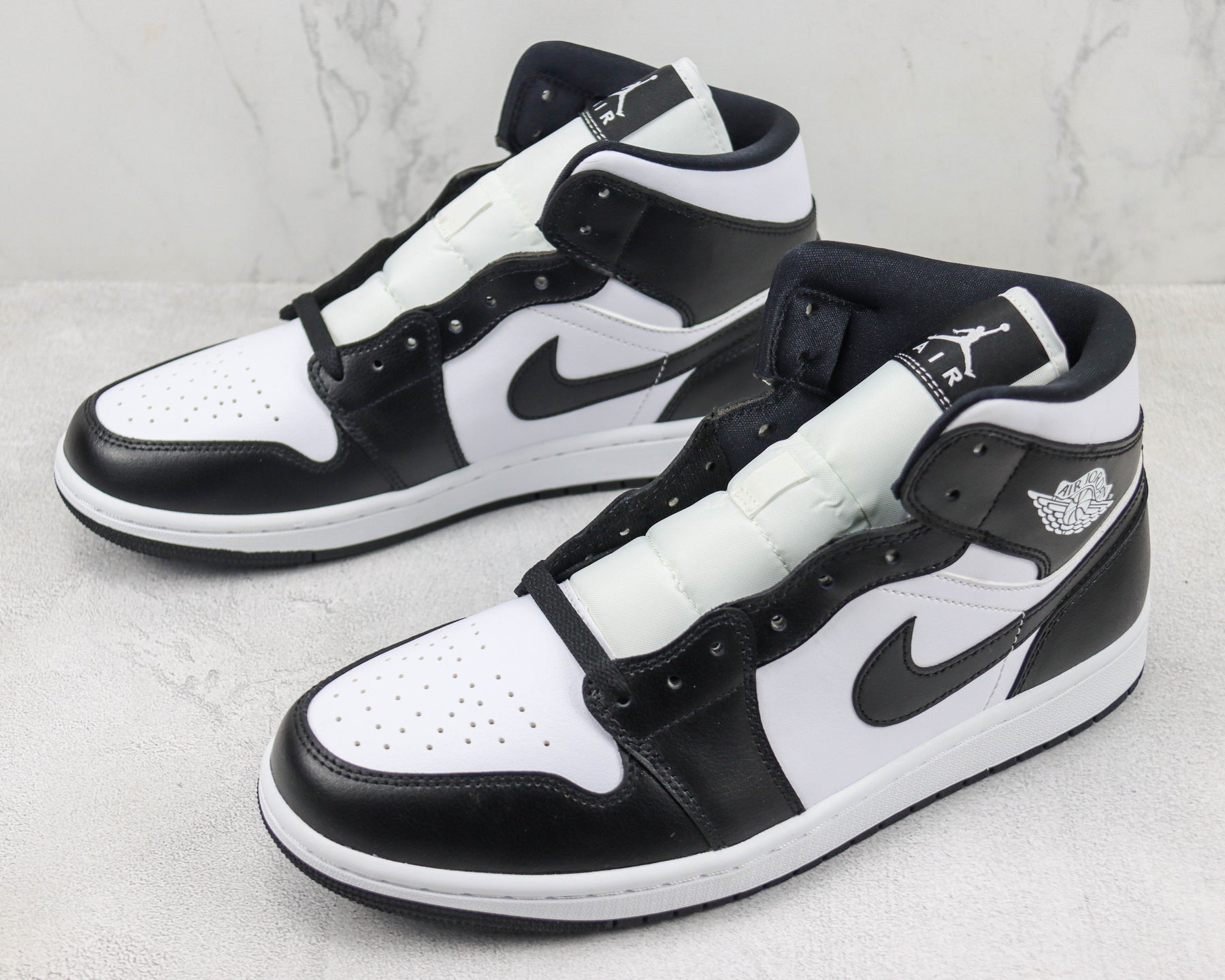 Jordan 1 Mid Panda Luxe Premium Brazil