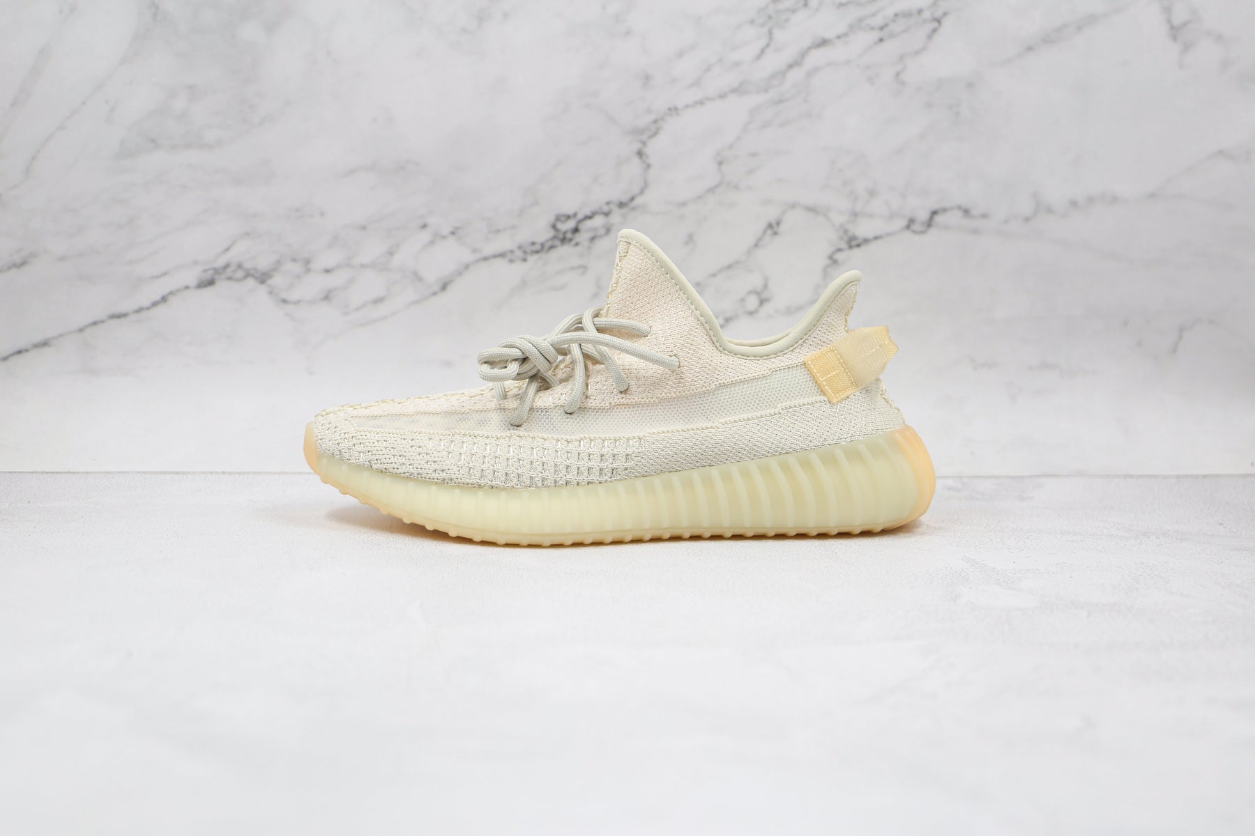 Adidas Yeezy Boost 350 V2 Light - Luxe Premium Brazil