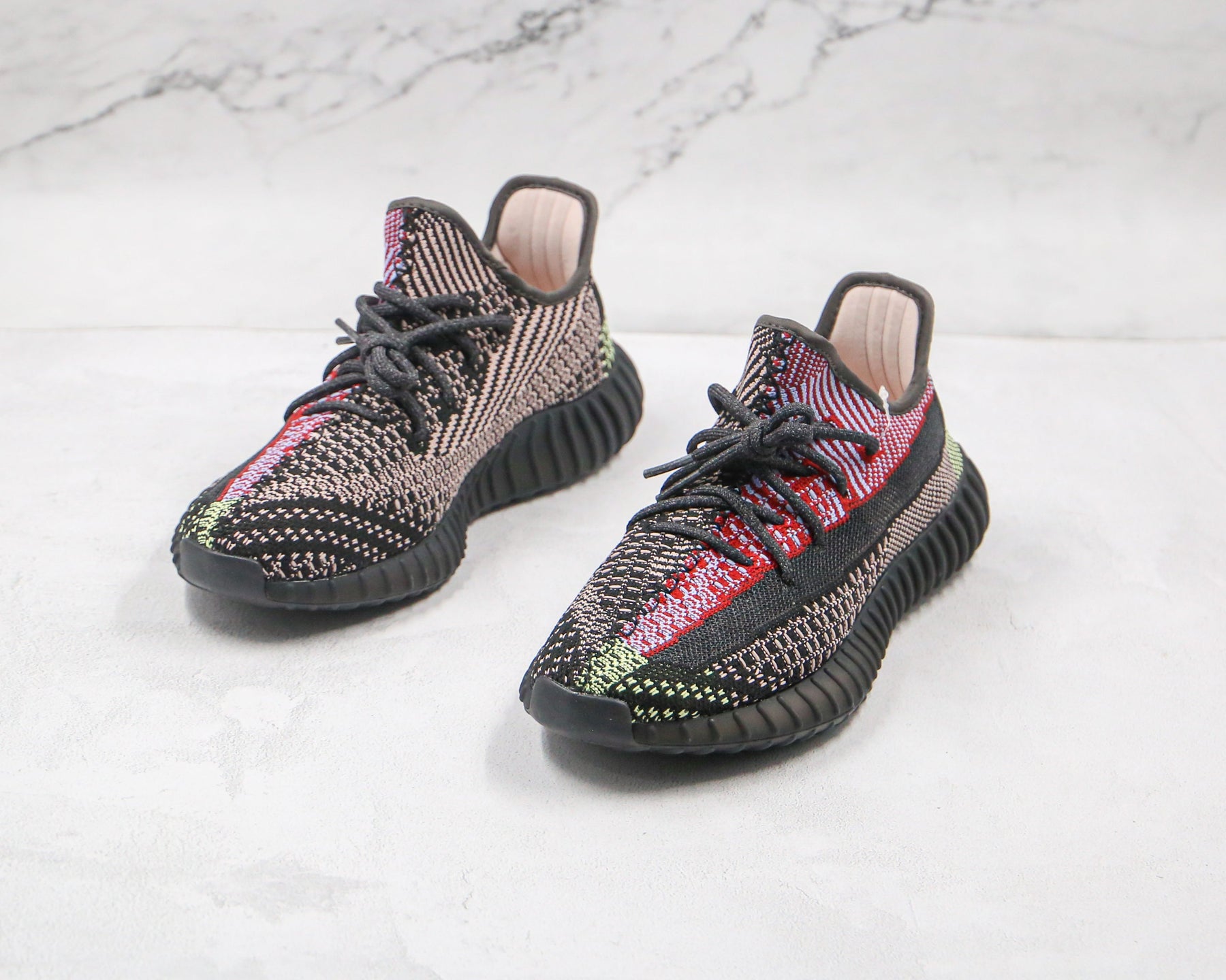 Adidas Yeezy Boost 350 V2 Yecheil (Non-Reflective) - Luxe Premium Brazil