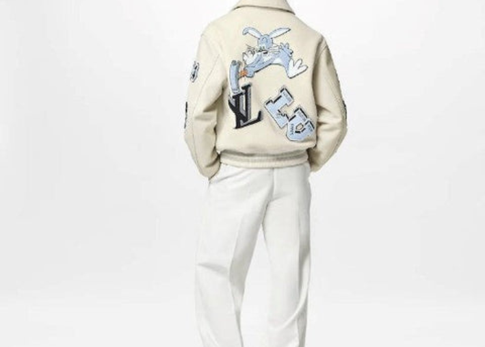 Jaqueta Louis Vuitton Varsity Em Couro Bordada “Multi-Patches Mixed/Milky White” Luxe Premium Brazil