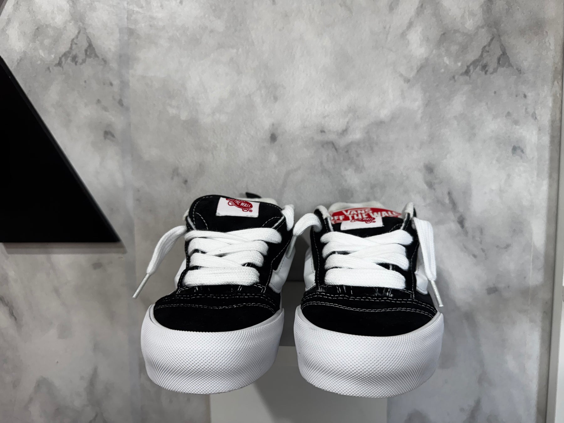 Vans Knu Skool Black White (Pronta Entrega)