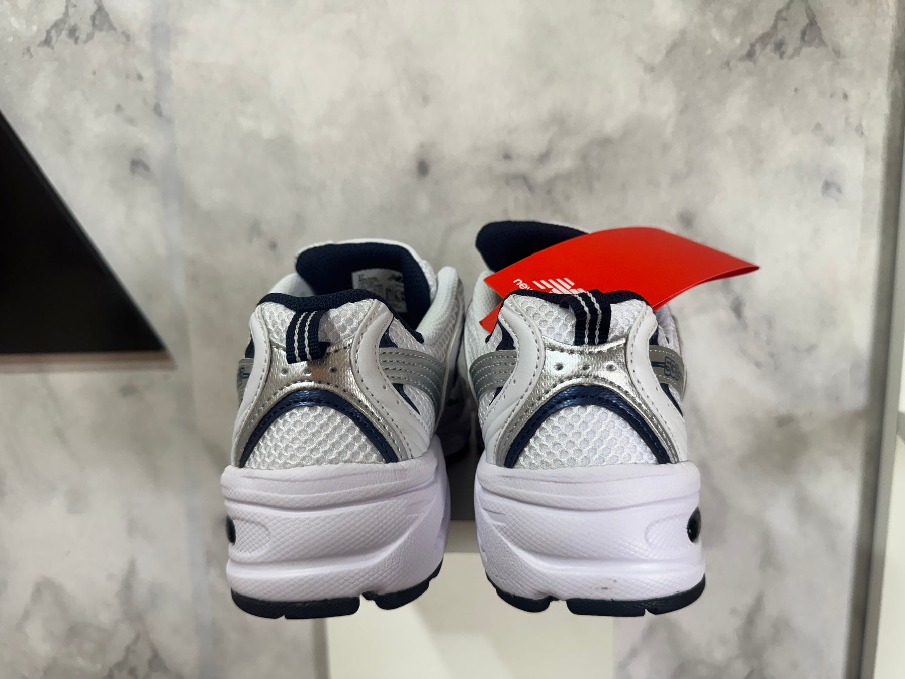 New Balance 530 White Silver Navy (Pronta Entrega)